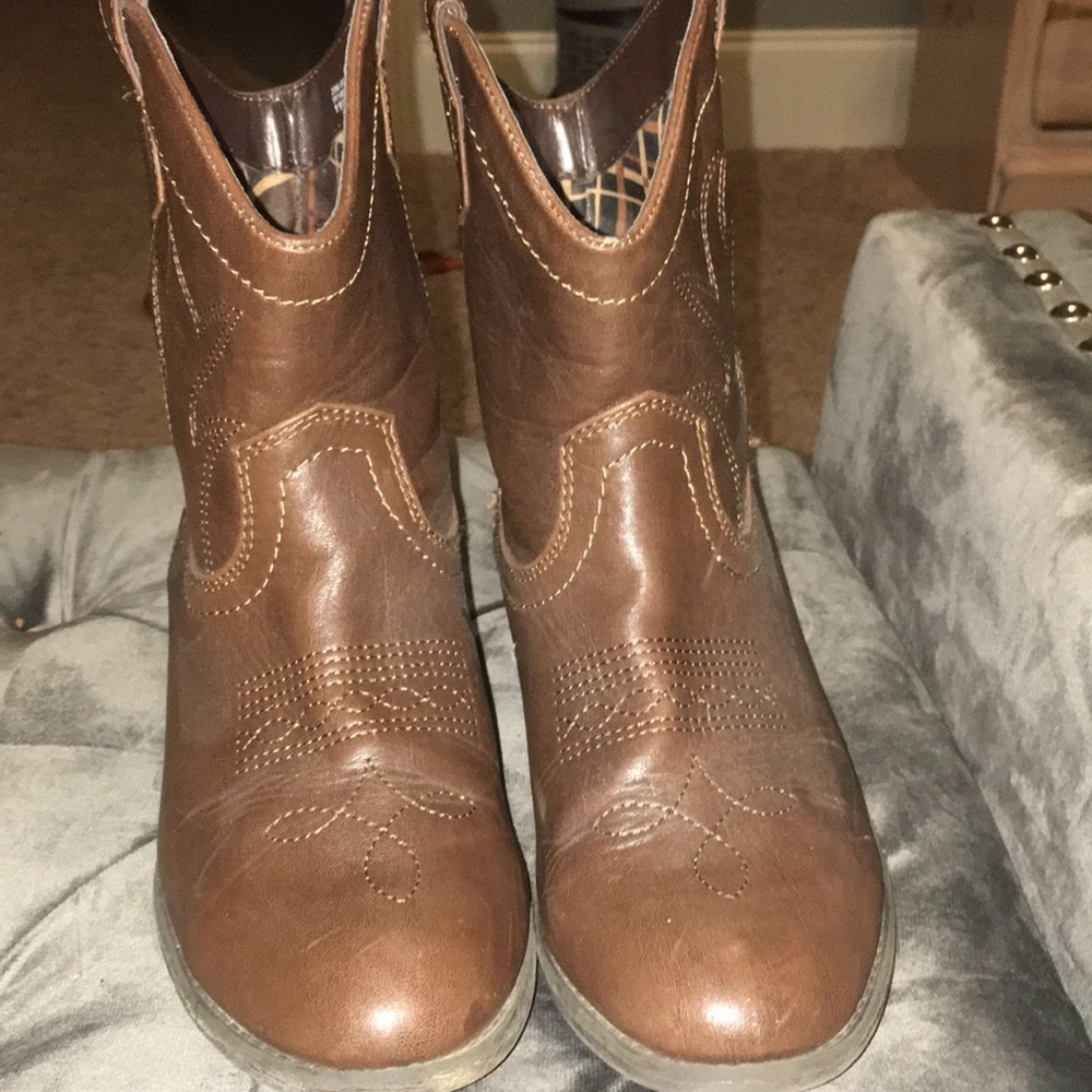 Short Cowgirl boots
